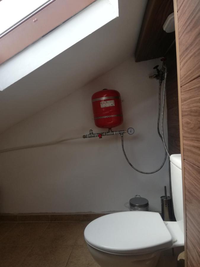 Guest Room Asparuh Trojan Exterior foto